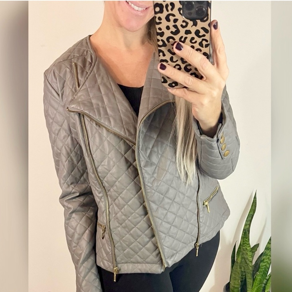 Gray Faux leather quilted jacket. Size large.